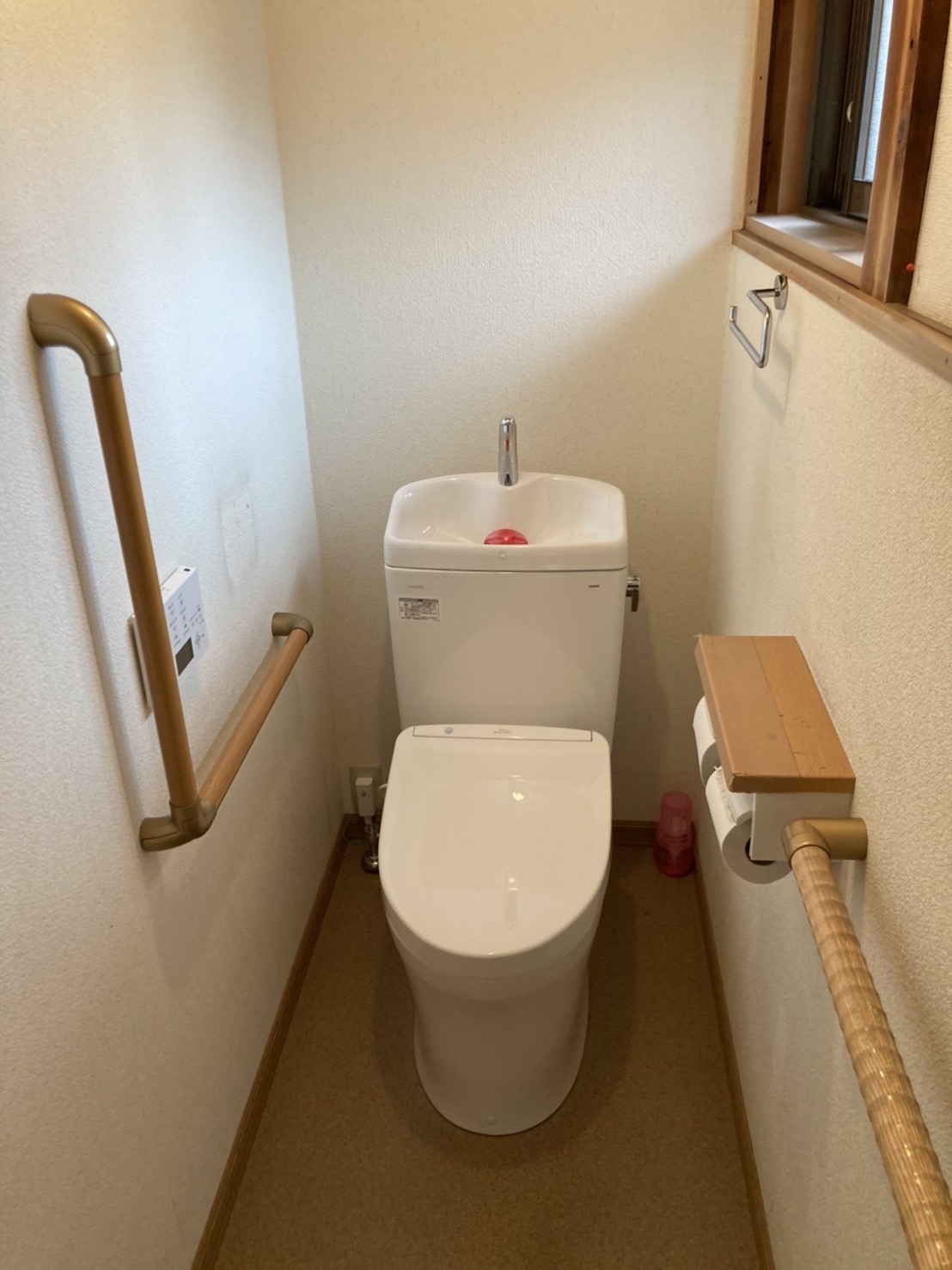 清潔で高い節水性の快適トイレ