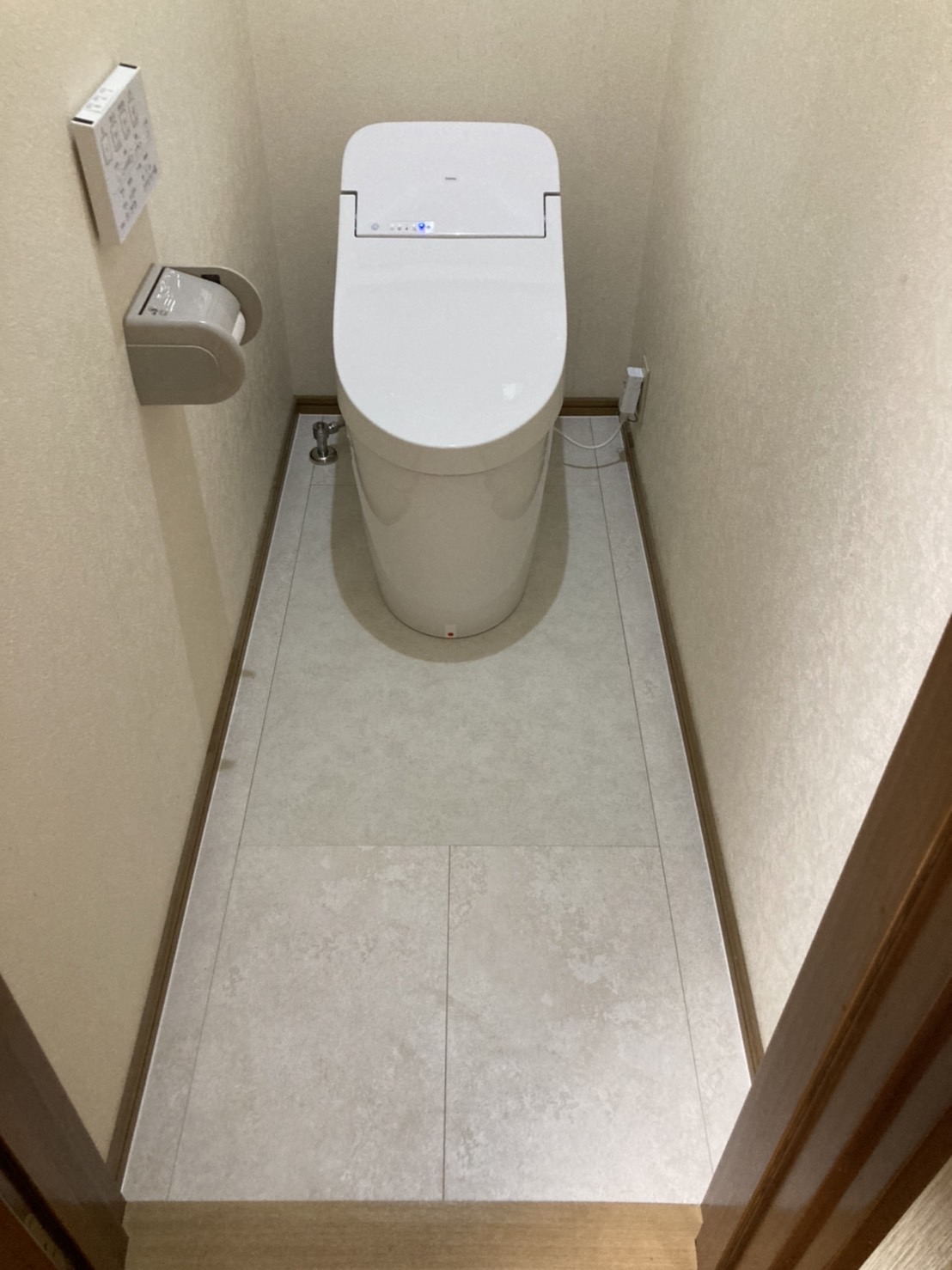 段差やすき間を極力抑えたクリーンデザインのトイレ