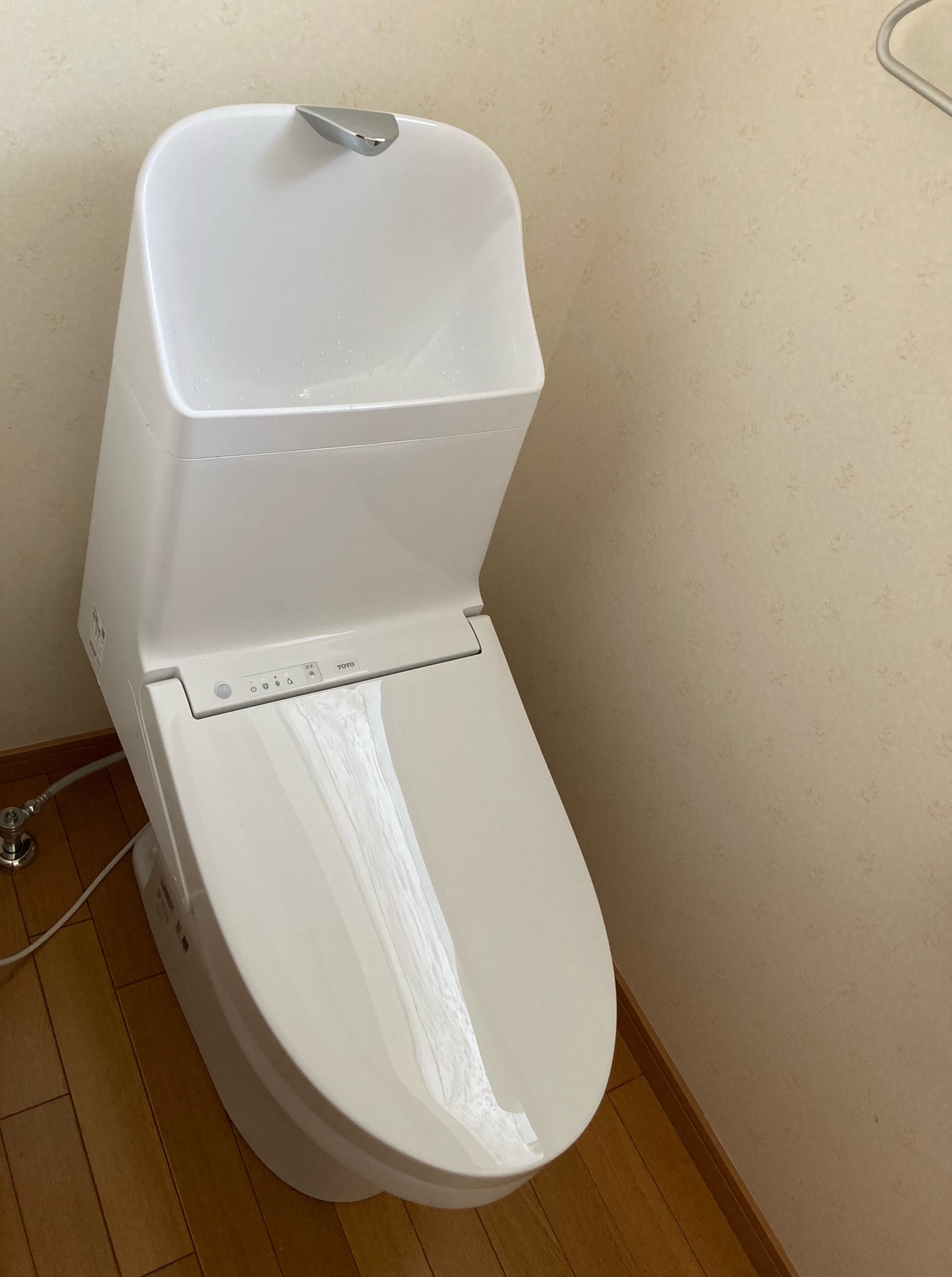 1階・2階のトイレ取り替え工事🚽