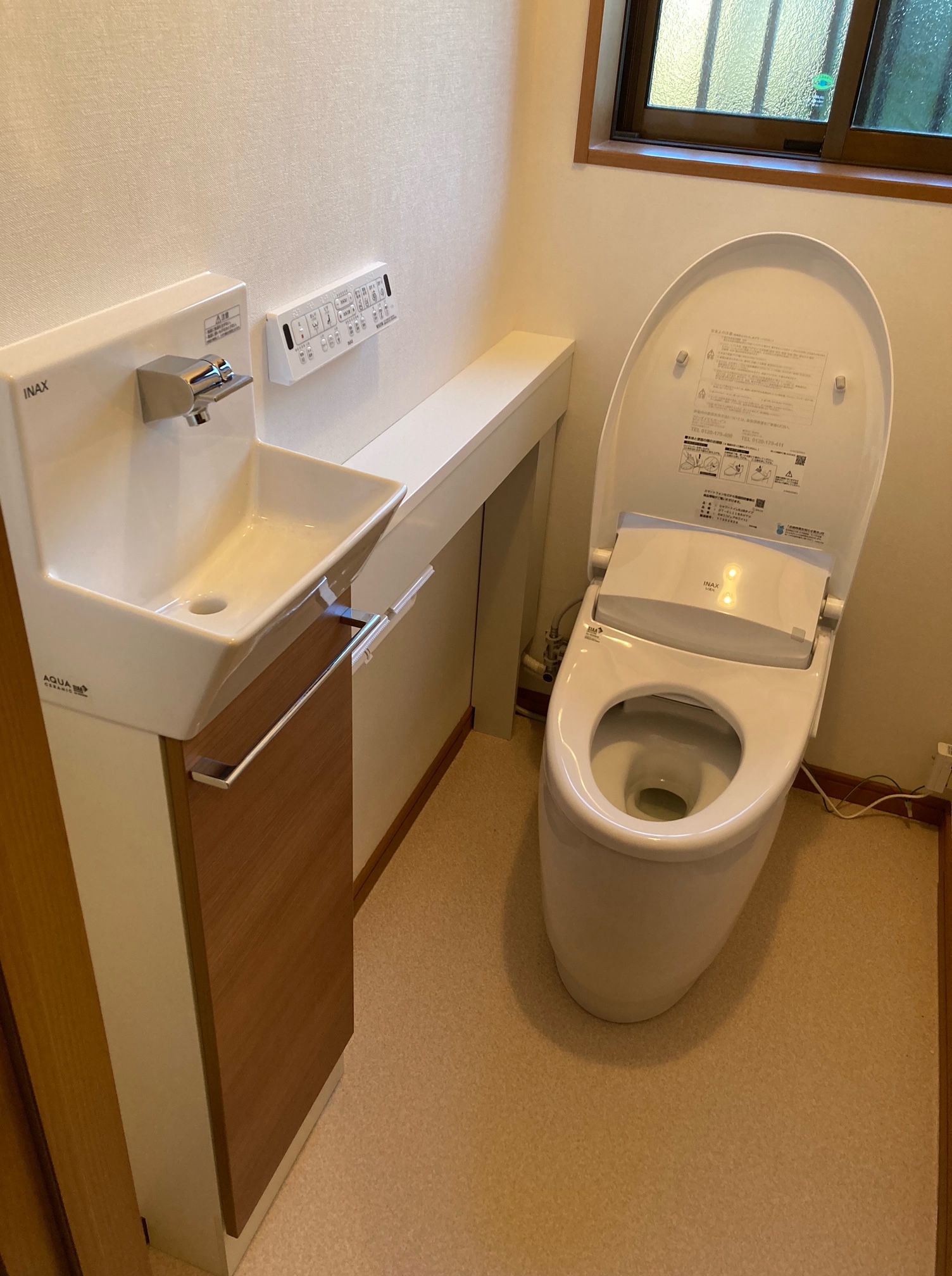 トイレ手洗いカウンター付🚽