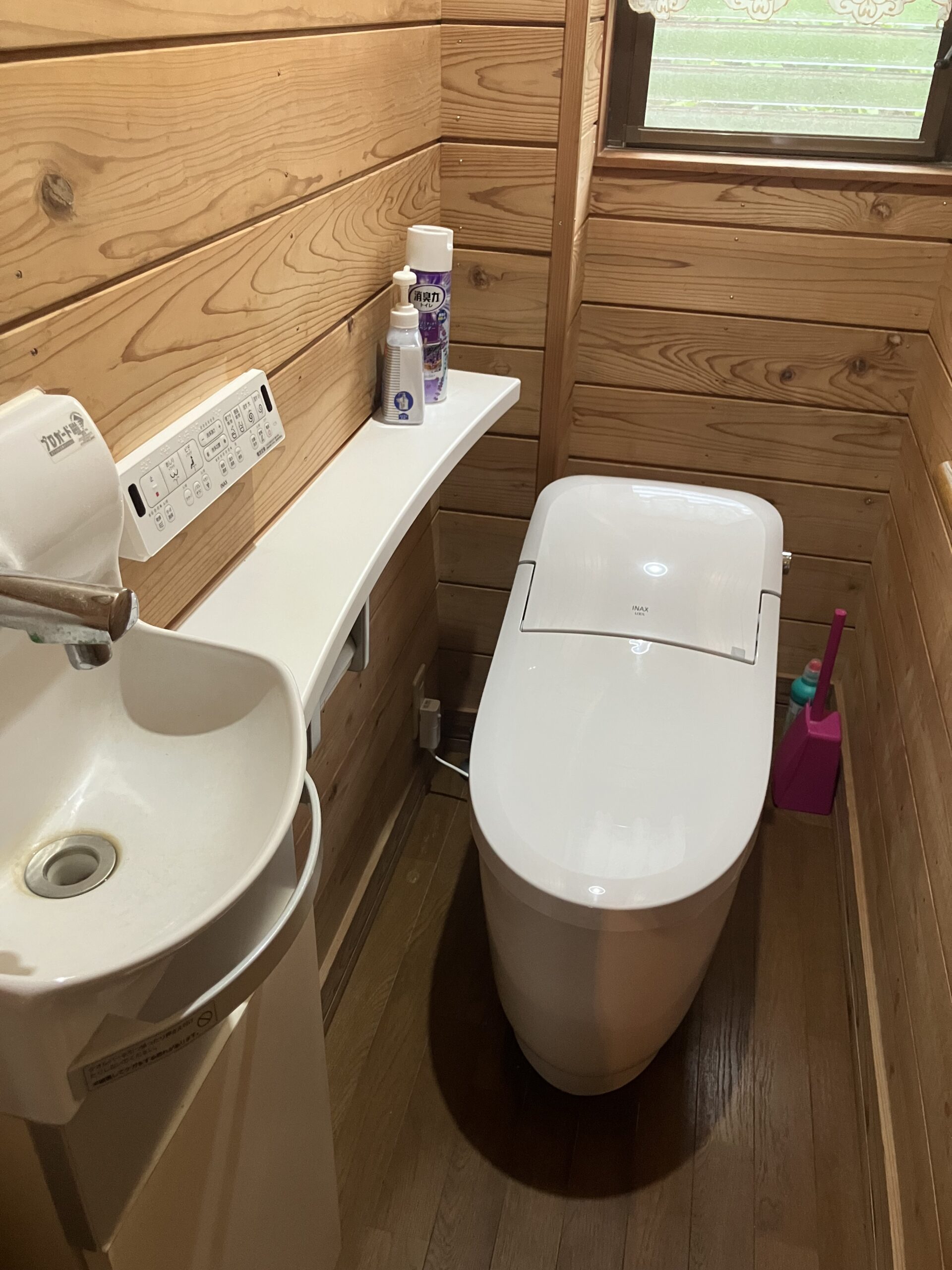 ロータンクモデルのトイレに交換🚽