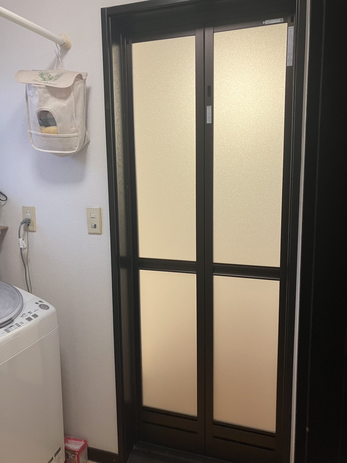 浴室ドアが新しくなりました❕