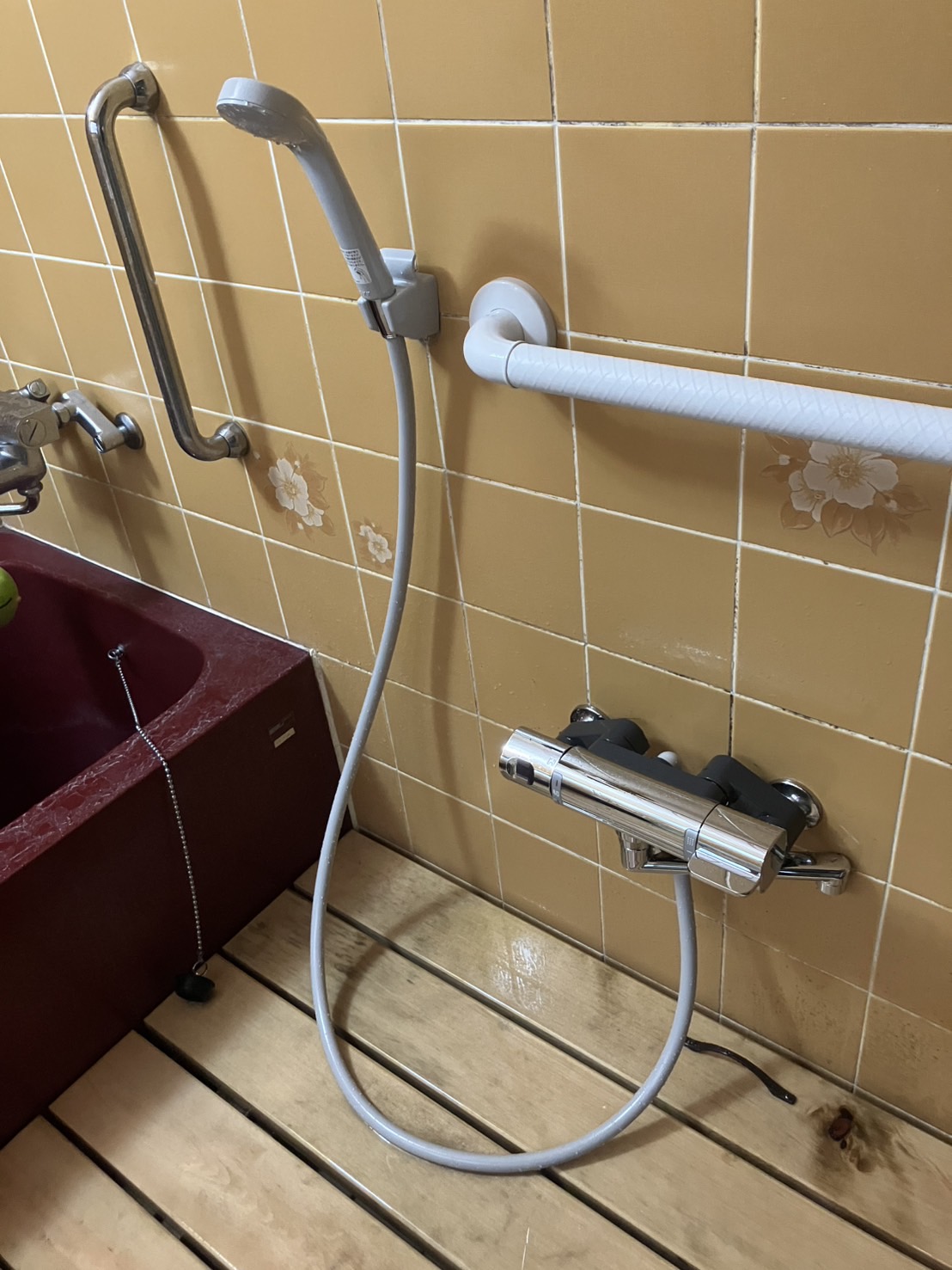 浴室水栓の取替えで快適に❢