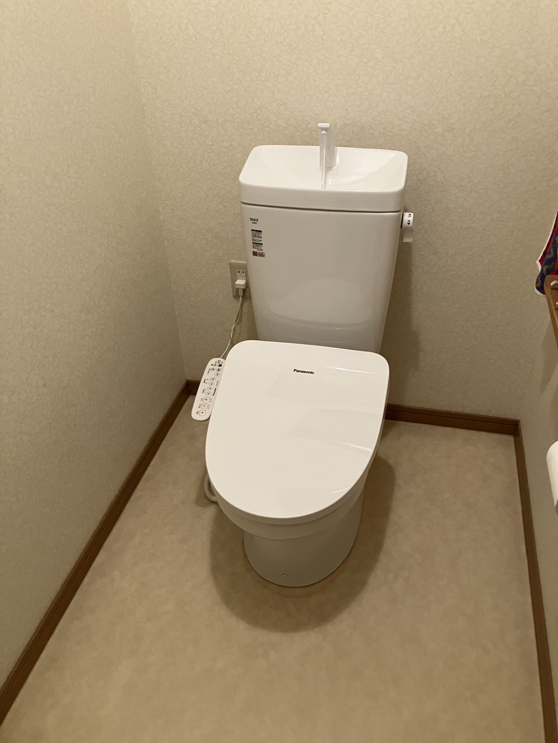 トイレ交換工事🚽~袖リモコンタイプ~